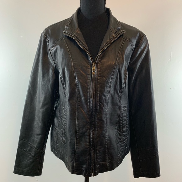 Leather Jacket - Picture 3 of 6